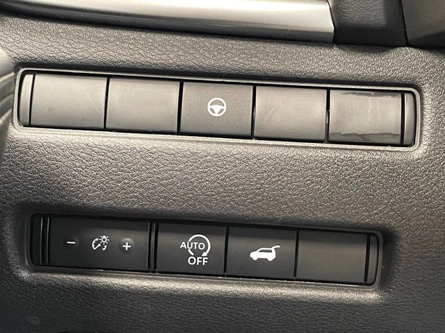 2024 Nissan Rogue AWD SL - 22946772 - 28