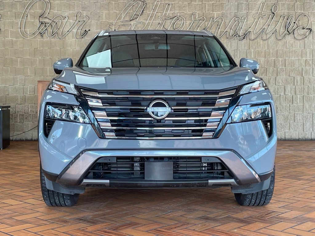 2024 Nissan Rogue SL photo 3