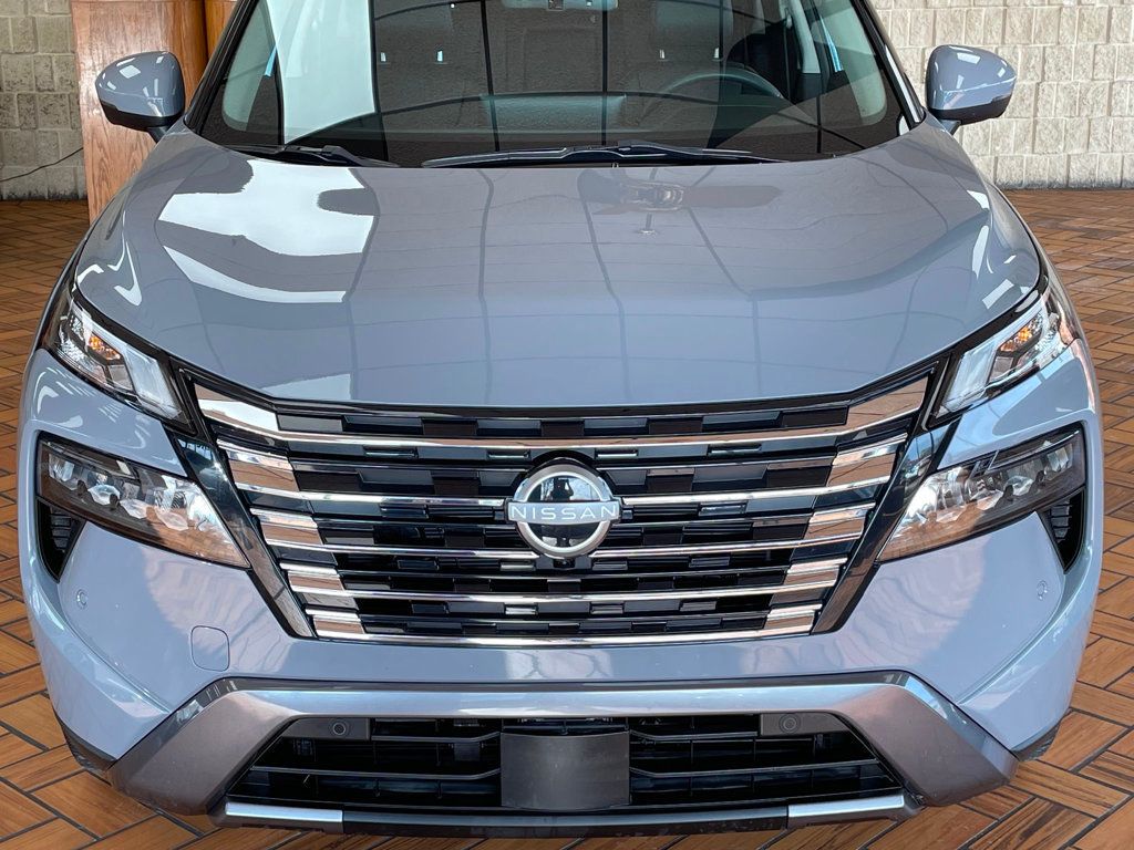 2024 Nissan Rogue SL photo 4