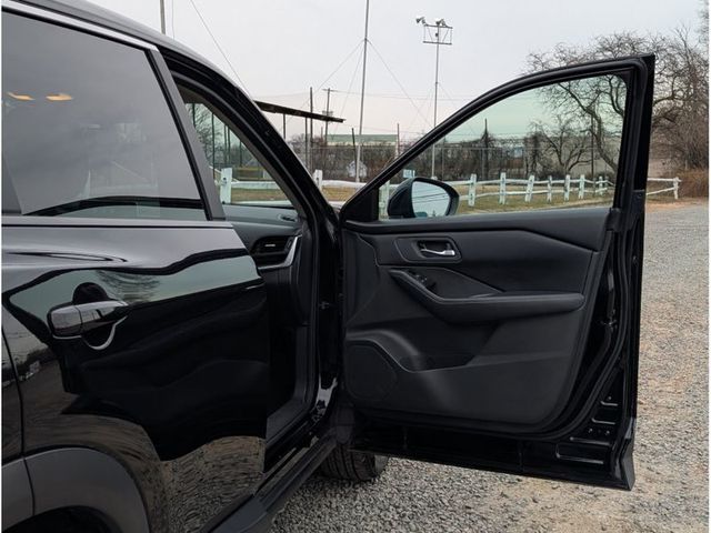 2024 Nissan Rogue AWD SV - 22958066 - 10