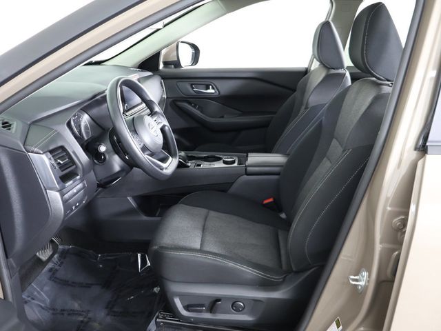 2024 Nissan Rogue AWD SV - 23082942 - 28