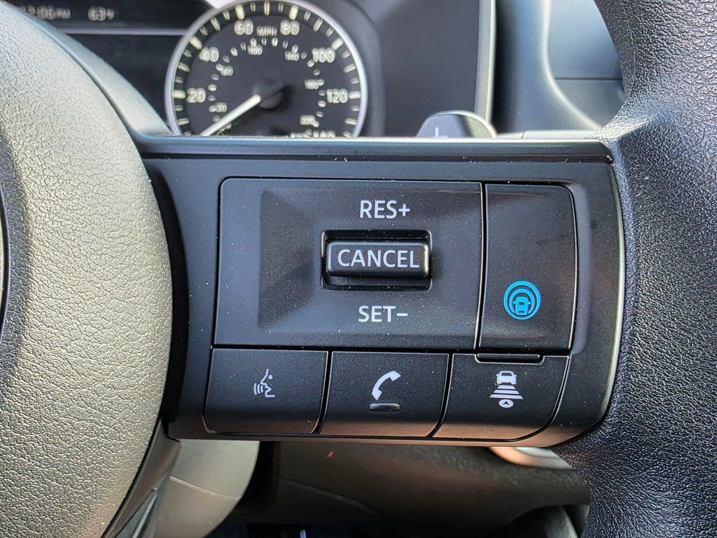 2024 Nissan Rogue AWD SV - 22996679 - 24