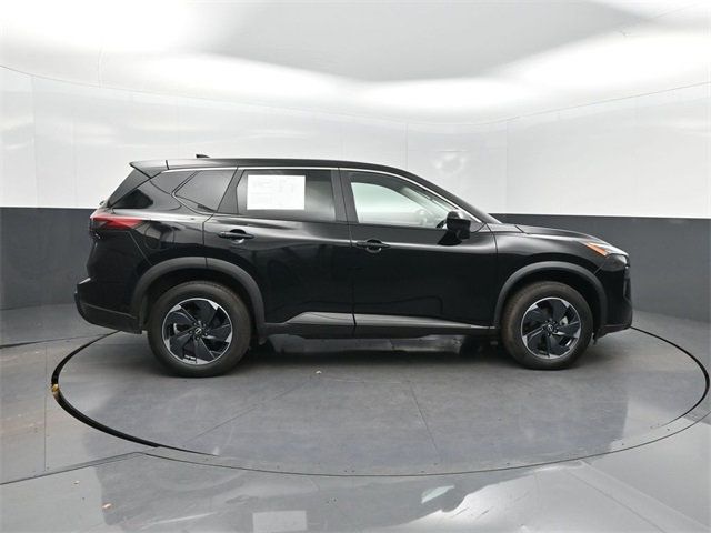 2024 Nissan Rogue SV photo 28