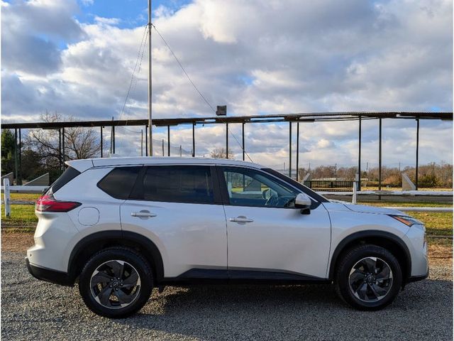 2024 Nissan Rogue AWD SV - 22957636 - 7