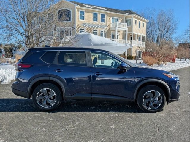 2024 Nissan Rogue AWD SV - 22975381 - 3