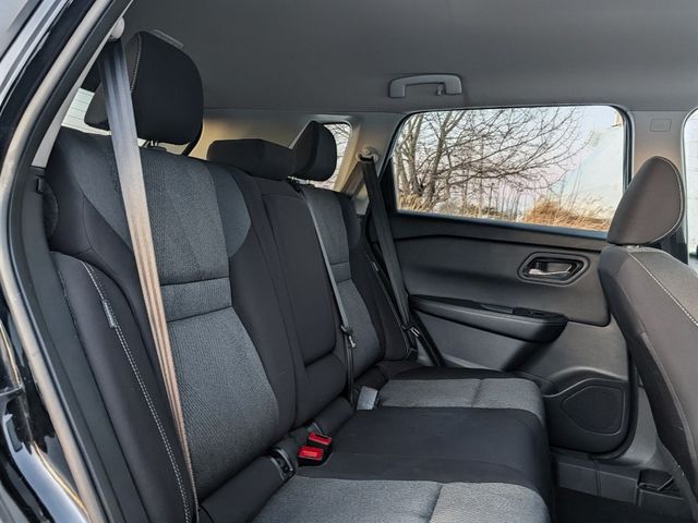 2024 Nissan Rogue AWD SV - 22978328 - 14