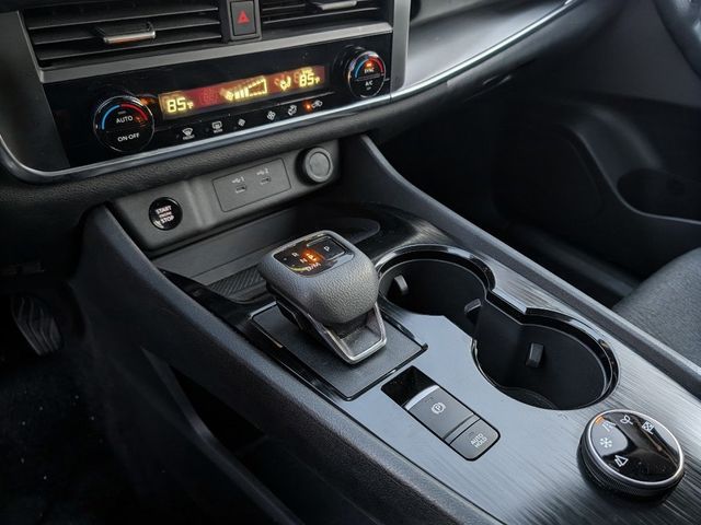 2024 Nissan Rogue AWD SV - 22978328 - 17