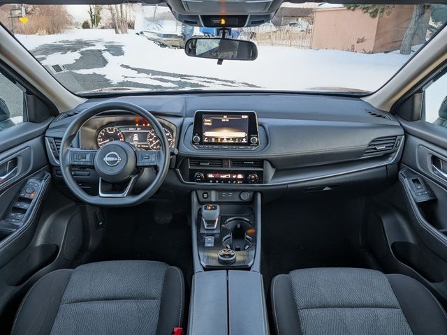 2024 Nissan Rogue AWD SV - 22978328 - 22