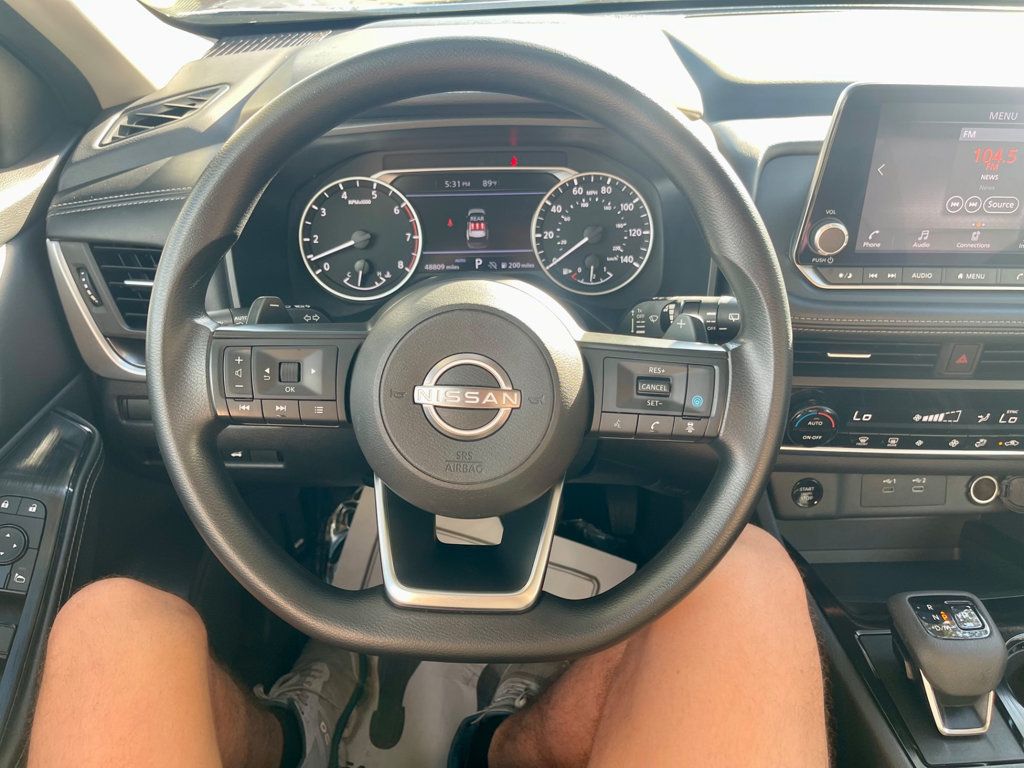 2024 Nissan Rogue SV photo 14