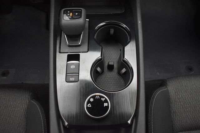 2024 Nissan Rogue AWD SV - 22978027 - 24