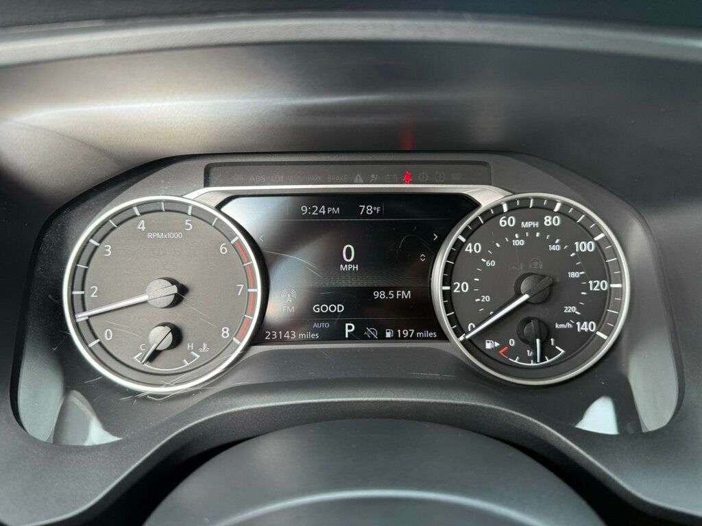 2024 Nissan Rogue SV photo 3