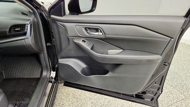 2024 Nissan Rogue AWD SV w/ SV Premium Pkg, Pano Roof & Heated Wheel - 23095093 - 23