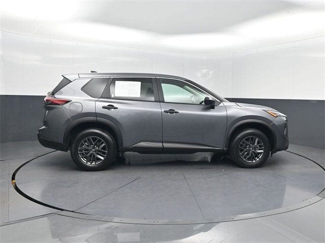 2024 Nissan Rogue FWD S - 22951566 - 35