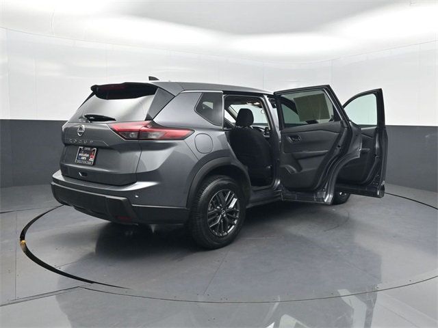 2024 Nissan Rogue FWD S - 22951566 - 39