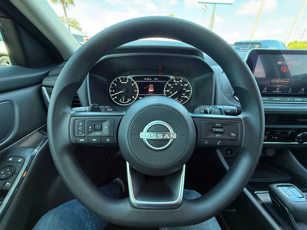 2024 Nissan Rogue S photo 10