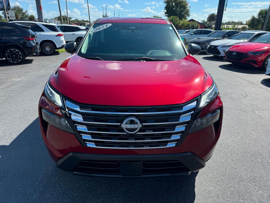 2024 Nissan Rogue S photo 2