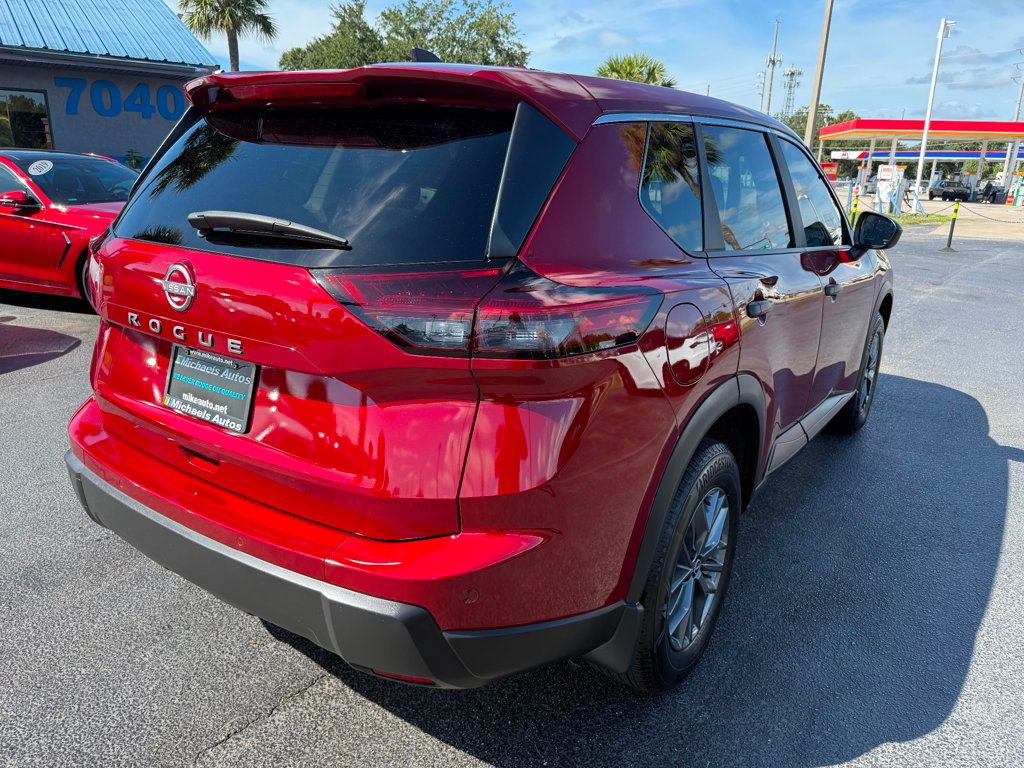 2024 Nissan Rogue S photo 5