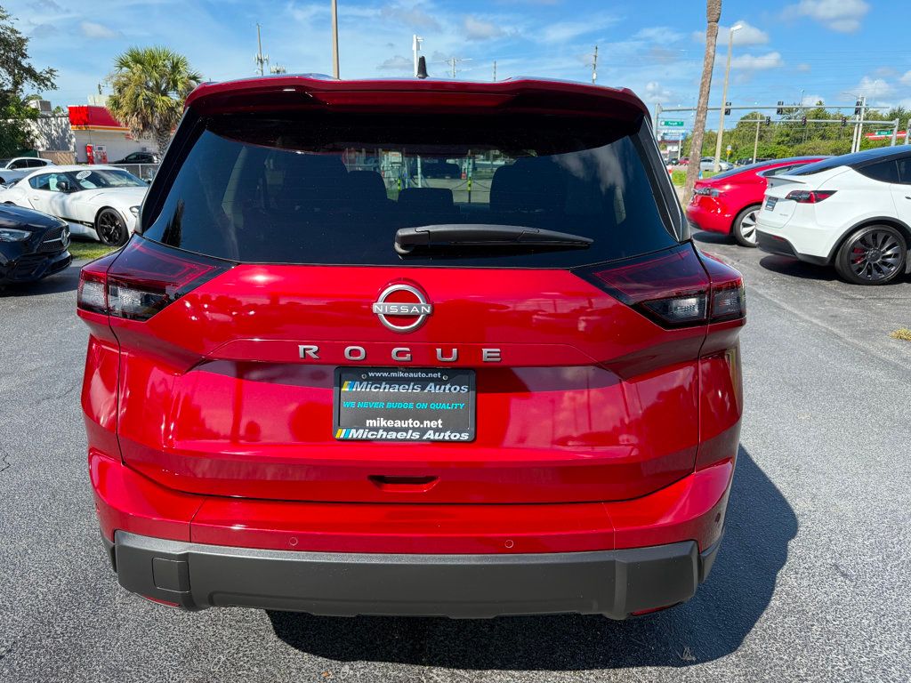 2024 Nissan Rogue S photo 6