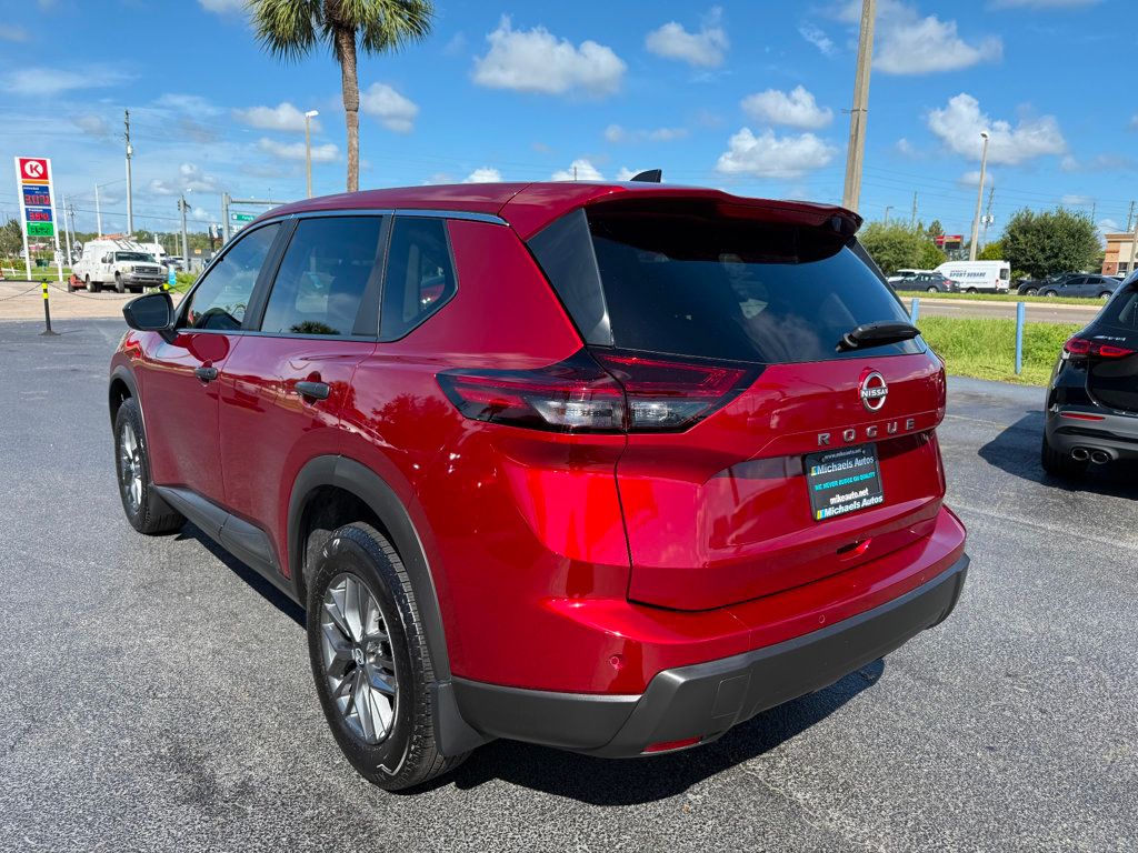 2024 Nissan Rogue S photo 7