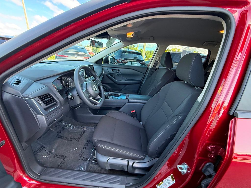 2024 Nissan Rogue S photo 9