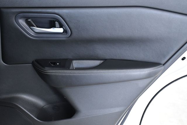 2024 Nissan Rogue FWD SV - 22984034 - 14