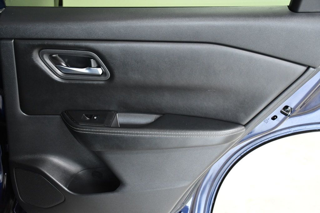 2024 Nissan Rogue FWD SV - 23001535 - 14