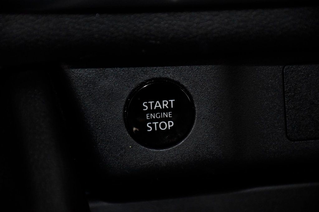 2024 Nissan Rogue FWD SV - 23018201 - 28