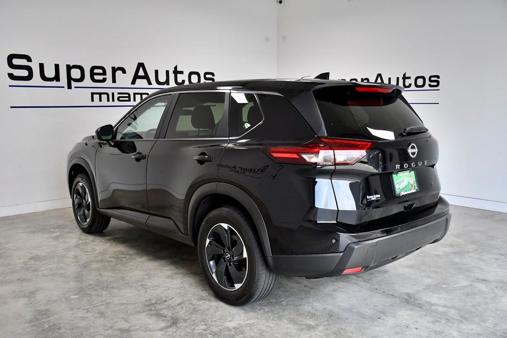 2024 Nissan Rogue FWD SV - 23054739 - 5