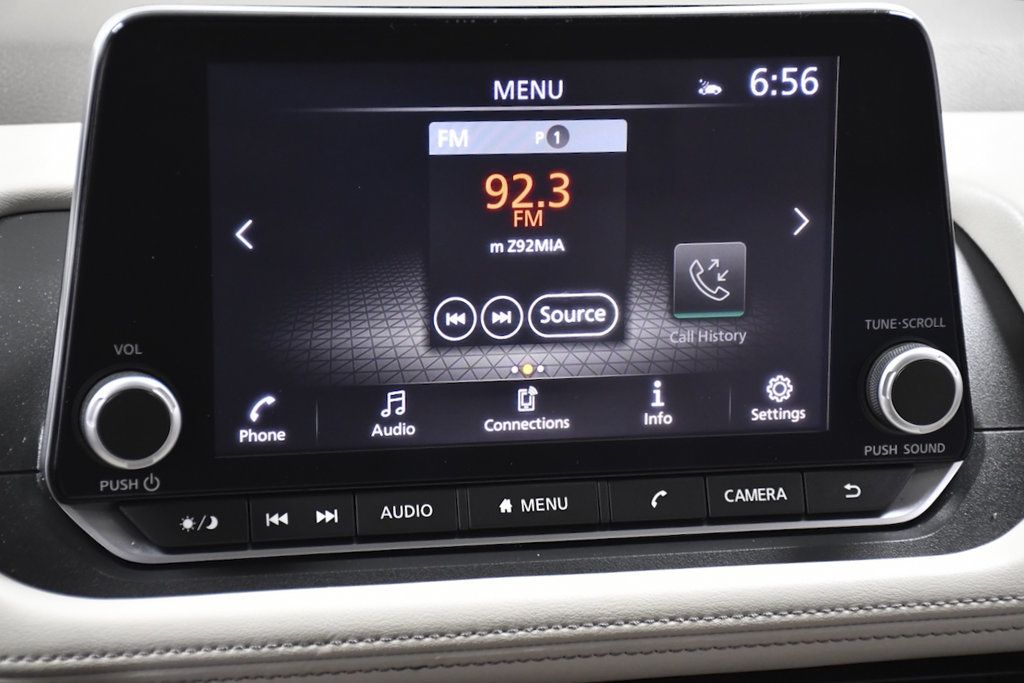 2024 Nissan Rogue FWD SV - 23090575 - 28