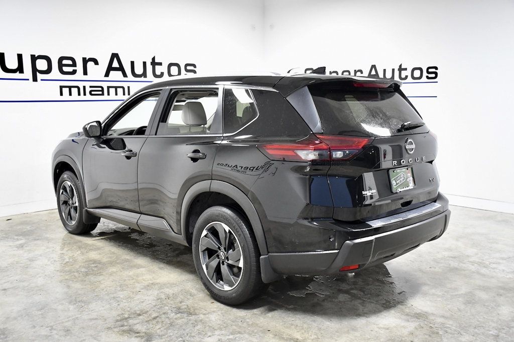 2024 Nissan Rogue FWD SV - 23090575 - 5
