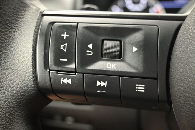 2024 Nissan Rogue FWD SV - 23039297 - 17