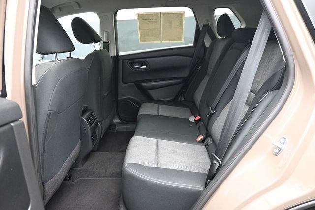 2024 Nissan Rogue FWD SV - 23039297 - 8
