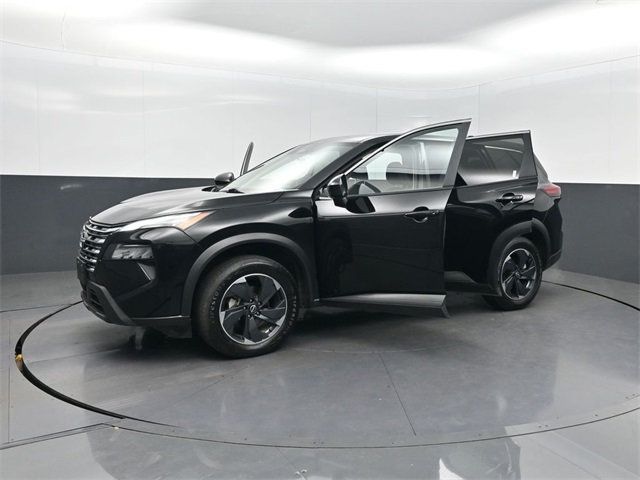 2024 Nissan Rogue FWD SV - 22924830 - 39