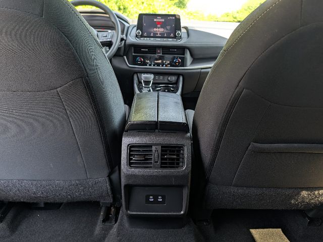 2024 Nissan Rogue FWD SV - 23042976 - 16