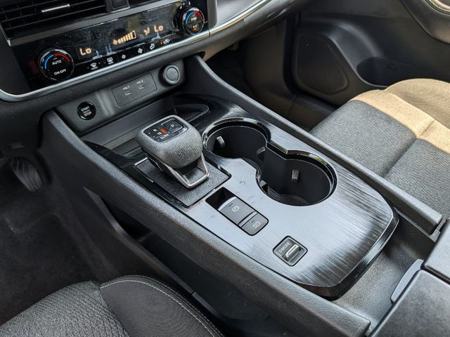 2024 Nissan Rogue FWD SV - 23042976 - 18