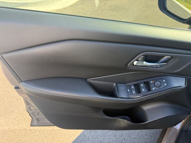 2024 Nissan Rogue FWD SV - 22997984 - 2