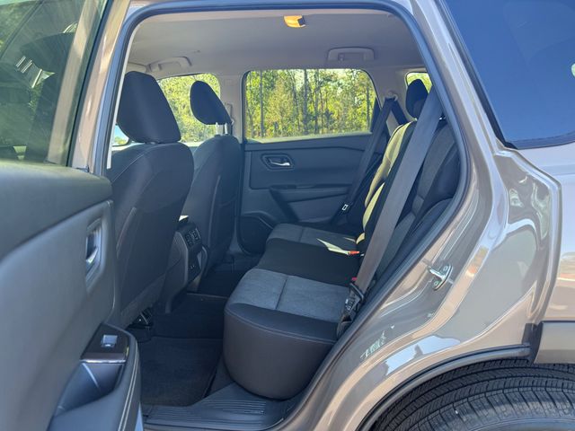 2024 Nissan Rogue FWD SV - 22997984 - 6