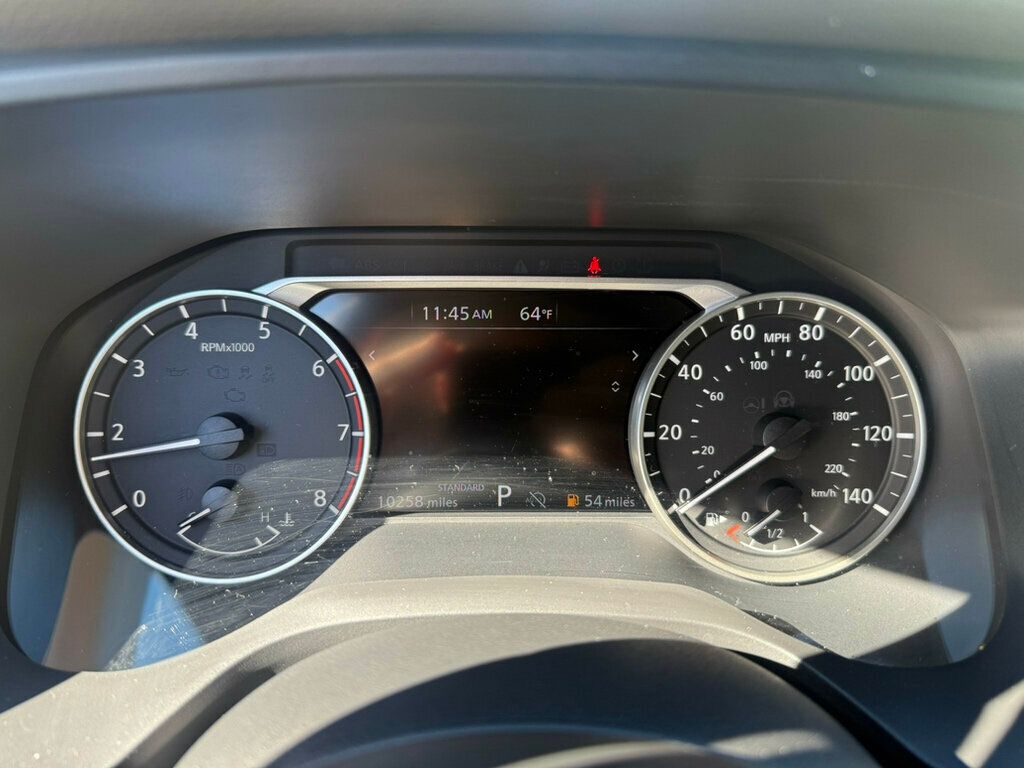 2024 Nissan Rogue SV photo 4