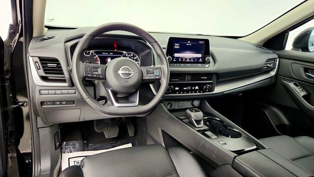 2024 Nissan Rogue FWD SV w/ Premium Package - 23100869 - 12