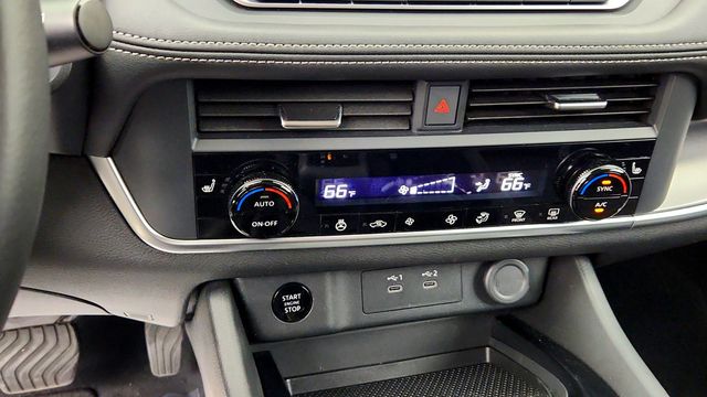 2024 Nissan Rogue FWD SV w/ Premium Package - 23100869 - 17