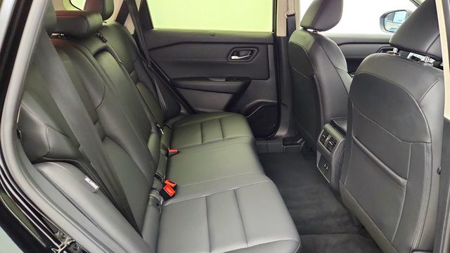 2024 Nissan Rogue FWD SV w/ Premium Package - 23100869 - 22
