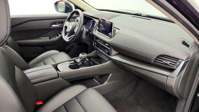 2024 Nissan Rogue FWD SV w/ Premium Package - 23100869 - 24