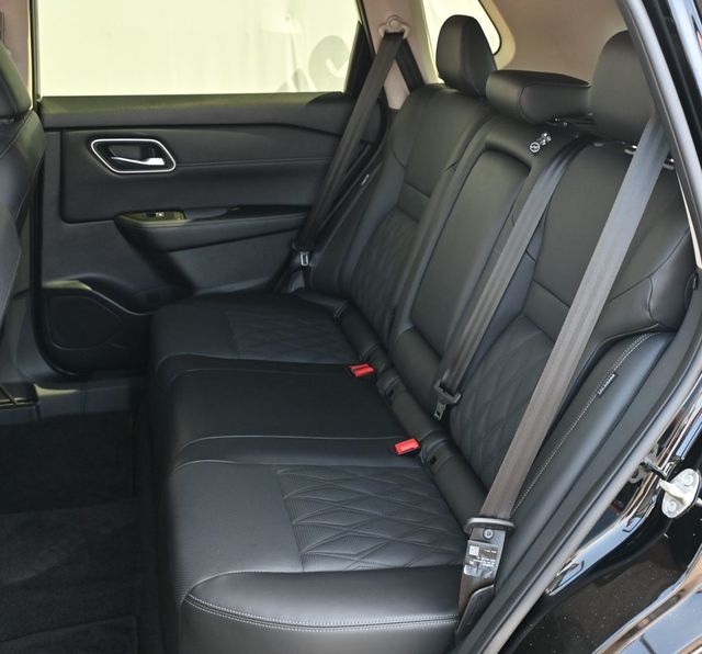 2024 Nissan Rogue Platinum - 23025886 - 14
