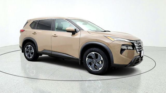 2024 Nissan Rogue SV FWD w/ Premium Pkg, Panoramic Moonroof & Heated Seats - 23088813 - 2
