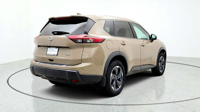 2024 Nissan Rogue SV FWD w/ Premium Pkg, Panoramic Moonroof & Heated Seats - 23088813 - 4