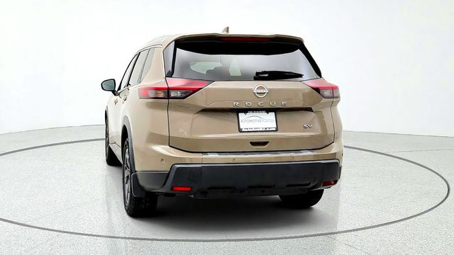 2024 Nissan Rogue SV FWD w/ Premium Pkg, Panoramic Moonroof & Heated Seats - 23088813 - 5