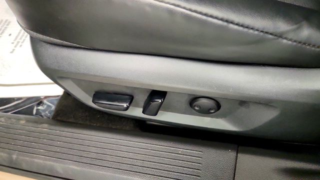 2024 Nissan Rogue SV w/ Premium Pkg - 23037042 - 11