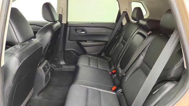 2024 Nissan Rogue SV w/ Premium Pkg - 23037042 - 20