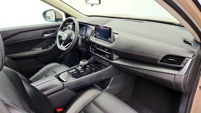 2024 Nissan Rogue SV w/ Premium Pkg - 23037042 - 24