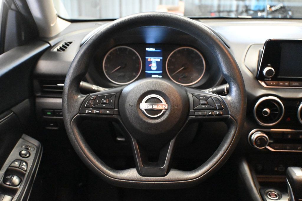 Nissan Sentra photo 11